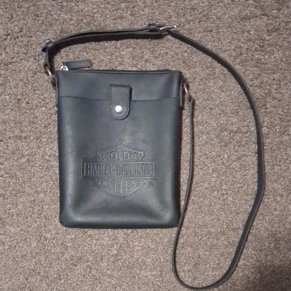 Harley-Davidson Handbags - Harley-Davidson Black Leather Crossbody bag